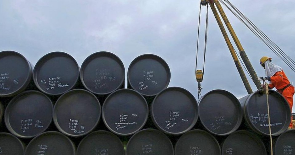 Tras anuncio de Trump el precio del petroacuteleo cae por debajo de los US100