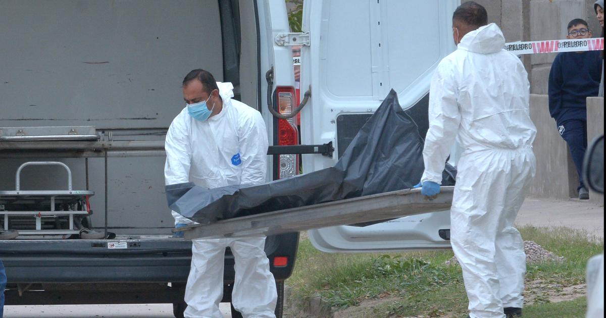 Tragedia en Siete Pozos- encontroacute a su hijo de 16 antildeos ahorcado en el patio