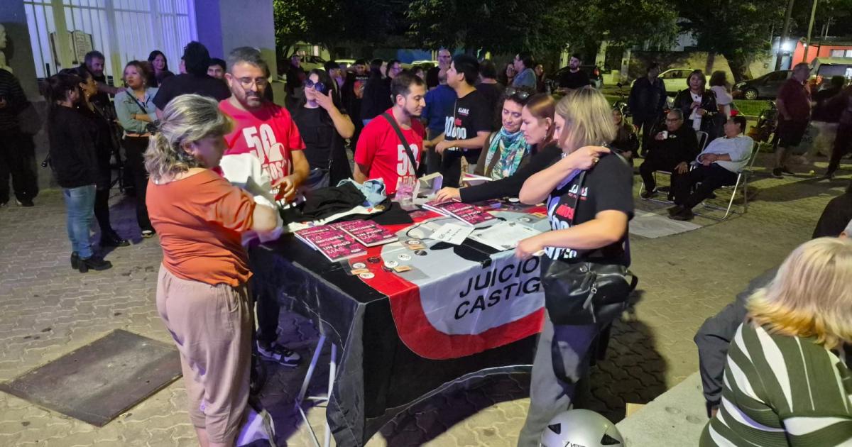 Diacutea Nacional de la Memoria por la Verdad y la Justicia- una multitud en la vigilia 