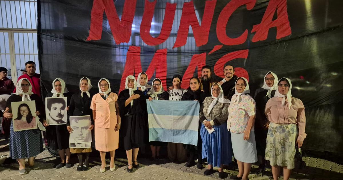 Las mejores imaacutegenes de la vigilia por el Diacutea Nacional de la Memoria por la Verdad y la Justicia