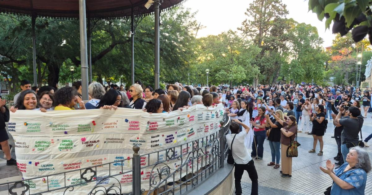 A 50 antildeos la pregunta sigue viva- iquestdoacutende estaacuten