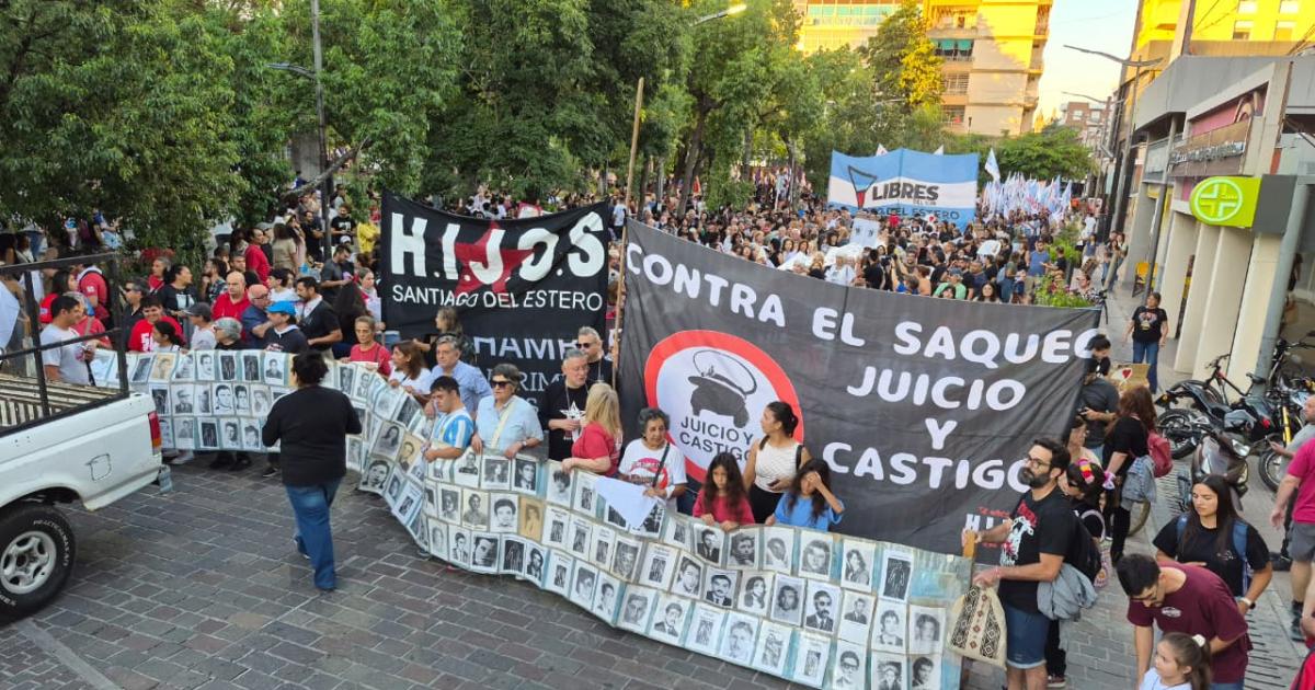 A 50 antildeos la pregunta sigue viva- iquestdoacutende estaacuten