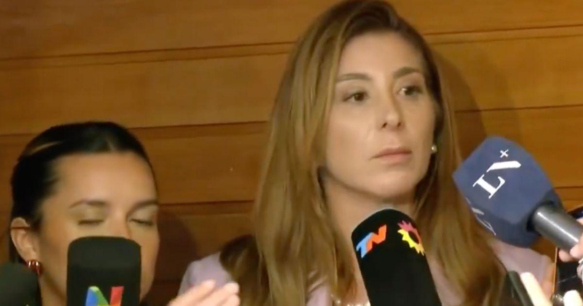 Carla Junqueira acompañó a Agostina durante la audiencia en Río de Janeiro