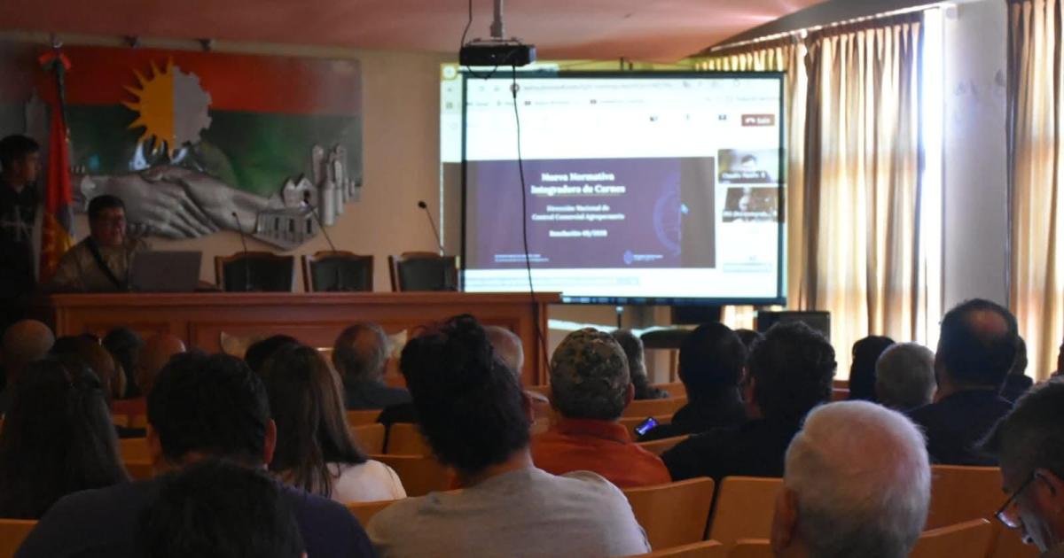 CAPACITACIÓN Sobre las nuevas normativas de trabajo