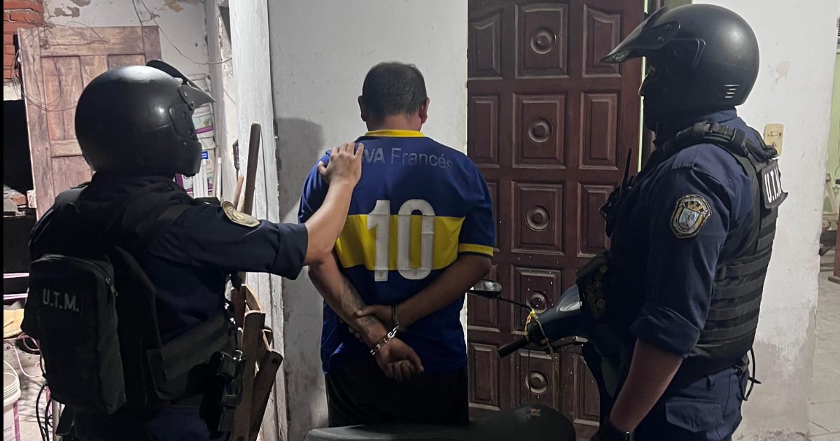 Detuvieron a Piky Santillaacuten acusado de robar en un casa de El Zanjoacuten