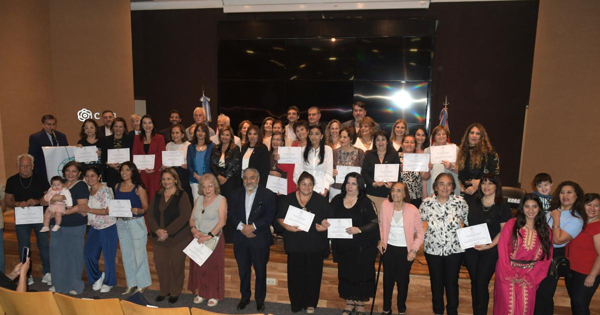 En el CCB se realizoacute un emotivo primer homenaje a la libanidad en mujeres de Santiago del Estero