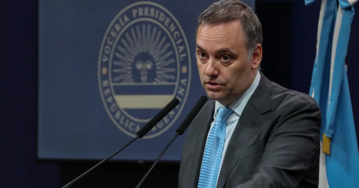 Allanamiento en la TV Puacuteblica por la causa Adorni- la PSA retiroacute documentacioacuten de la productora del periodista que pagoacute el viaje a Punta del Este