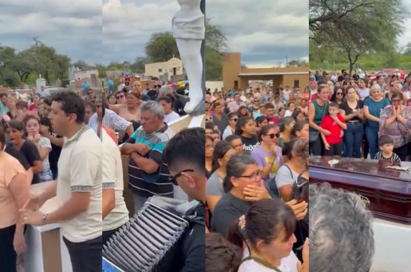 Icantildeo- muacutesicos chamameceros despidieron a Roberto De La Silva