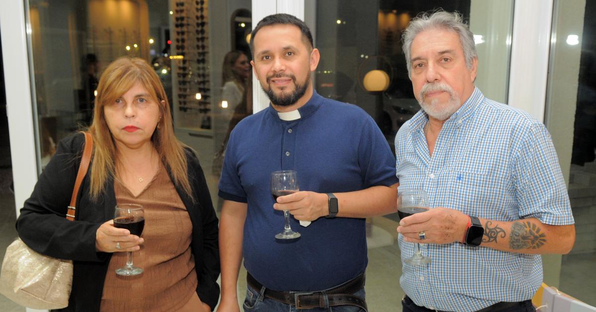 OacutePTICA BELLA VISTA ESTRENA SUCURSAL AL SUR DE LA CIUDAD