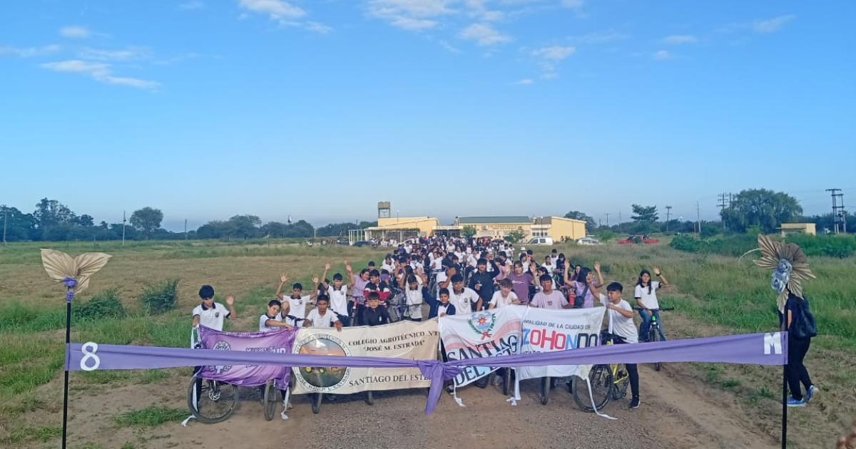 La Escuela Agroteacutecnica Joseacute Estrada concretoacute con eacutexito su bicicleteada
