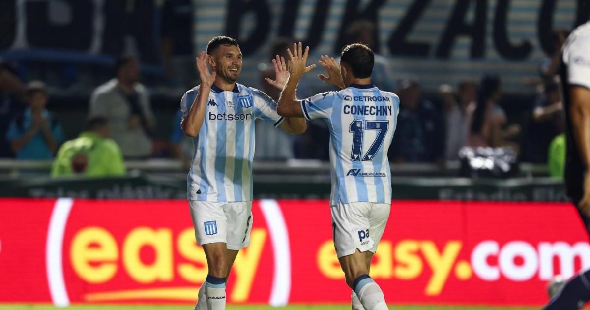 Racing vencioacute 1 a 0 a San Martiacuten de Formosa y ahora espera por el Rojo