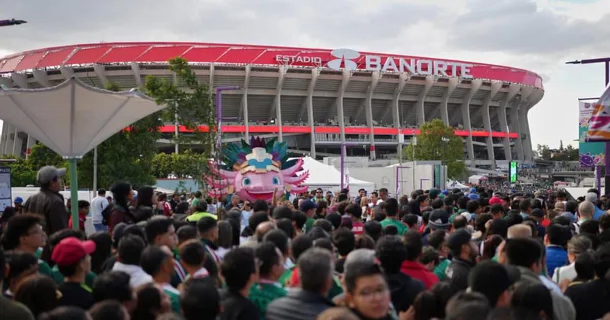 Tragedia- murioacute un hincha tras caer del estadio en el que se disputaraacute el partido inaugural del Mundial 2026
