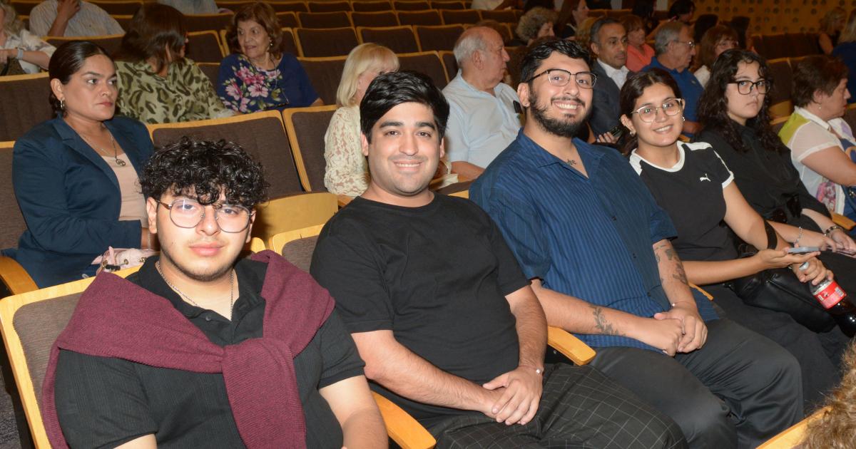 FUNDACIOacuteN MUJER CELEBROacute SUS 15 ANtildeOS