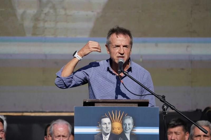 RESOLUCIÓN Del juez laboral Ra�l Ojeda La c�pula de la CGT cuestionó la constitucionalidad de la legislación