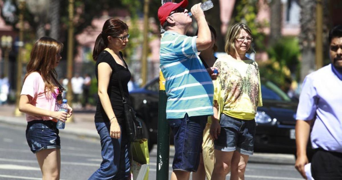 Solicitan extremar los cuidados ante una inusual ola de calor
