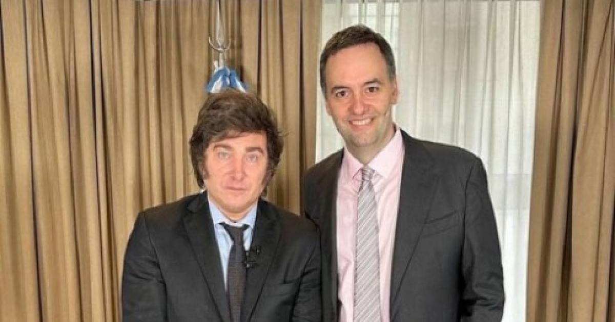 El presidente Javier Milei y el jefe de Gabinete Manuel Adorni (Foto- Archivo NA)