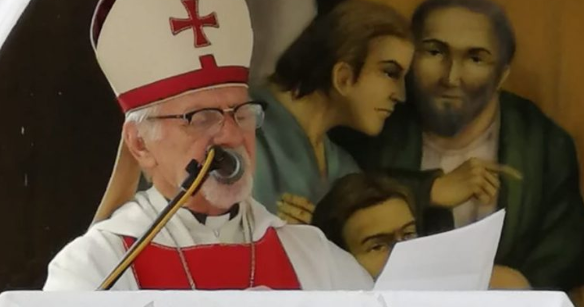 En la Misa Crismal el cardenal Bokalic pidioacute por las comunidades golpeadas por el sufrimiento por la pobreza y por situaciones difiacuteciles