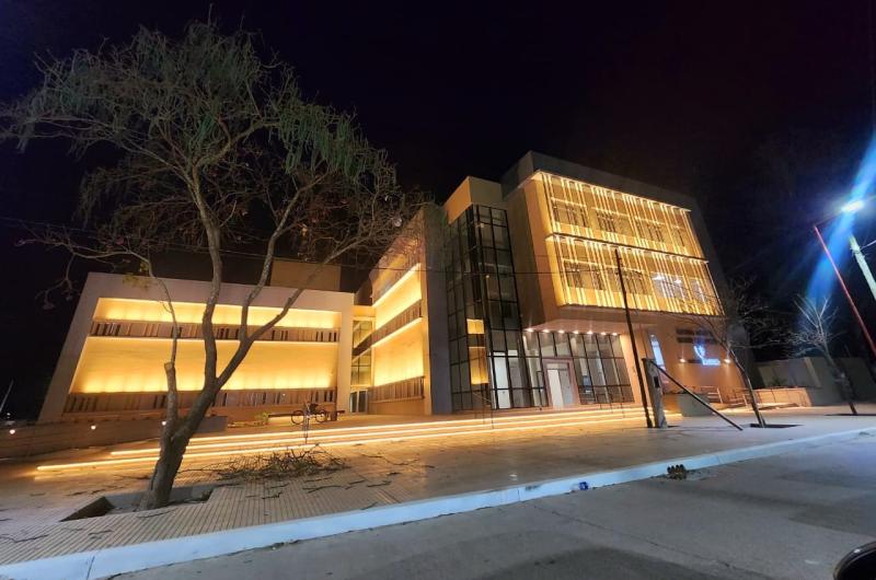 CUSTODIADO- El homicida fue alojado anoche en la alcaidía (del Juzgado de Monte Quemado) bien vigilado por policías de la seccional N� 22