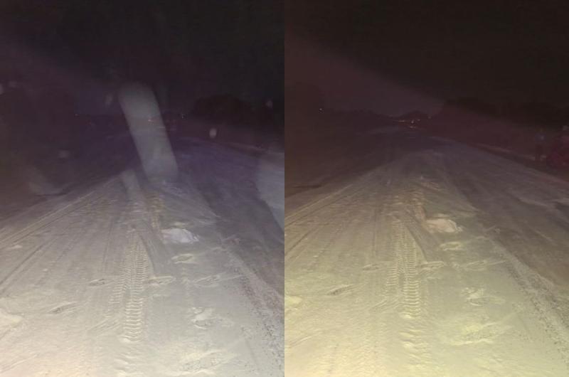 Ruta 92- un camioacuten volcoacute parte de su carga y dejoacute 50 bolsas de harina sobre la calzada