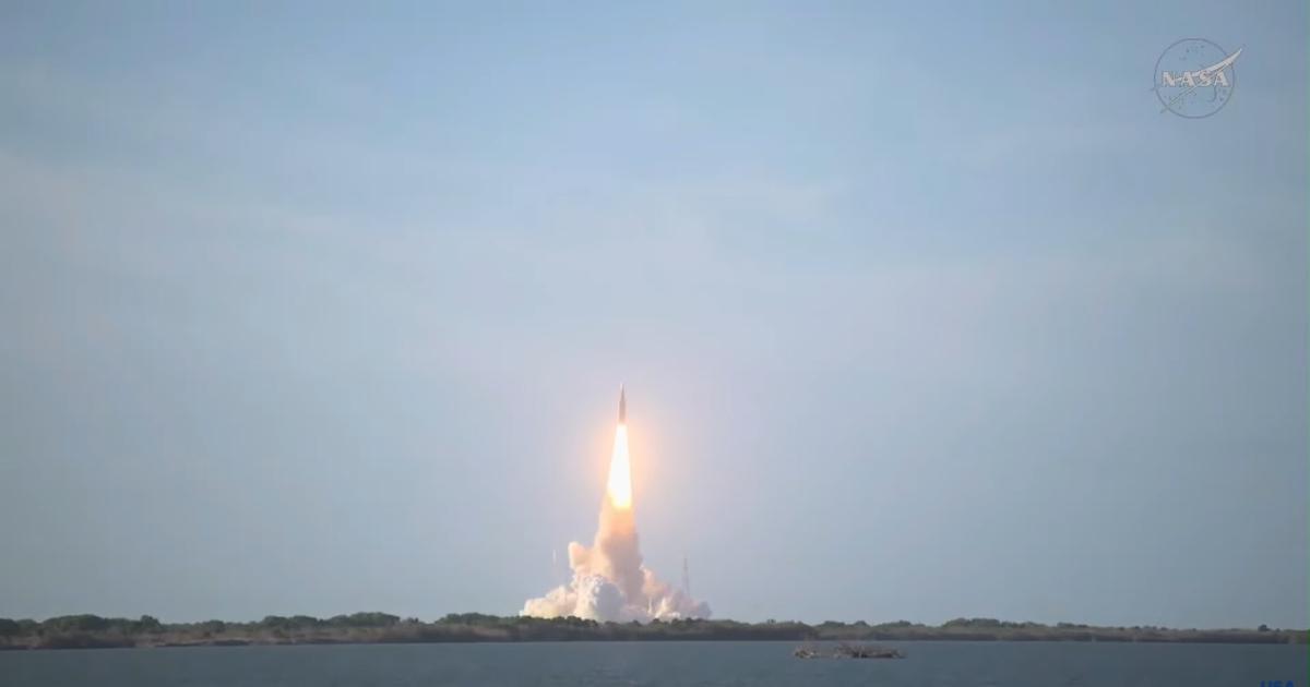 EN VIVO  Cuaacutendo y a queacute hora se desplegaraacute el sateacutelite argentino de Artemis II