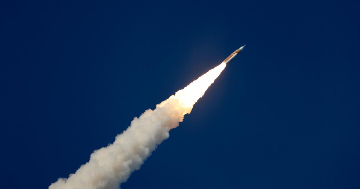 EN VIVO  Cuaacutendo y a queacute hora se desplegaraacute el sateacutelite argentino de Artemis II