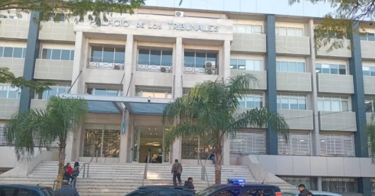 Le concedieron la eximicioacuten de prisioacuten al abogado Ivaacuten Santiago Lastra y lo indagariacutean el 7 de abril