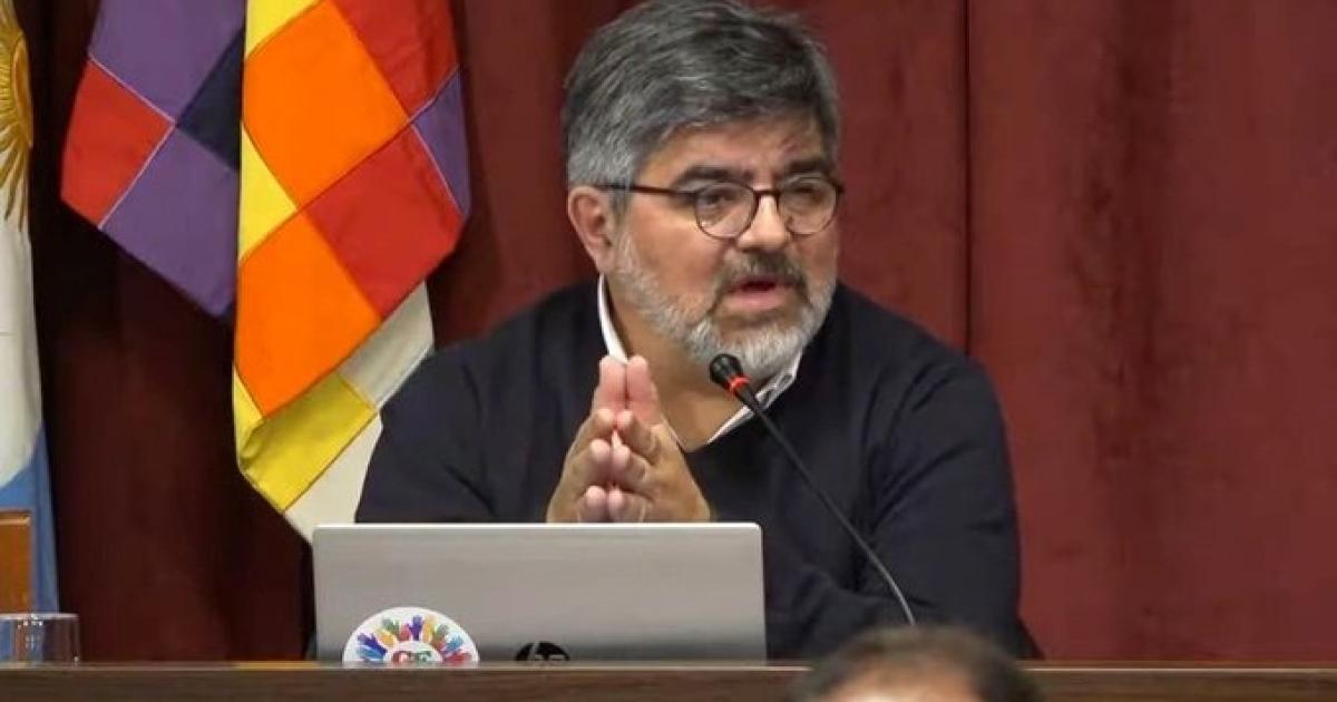 Hay principios del derecho de trabajo que se estaacuten vulnerando