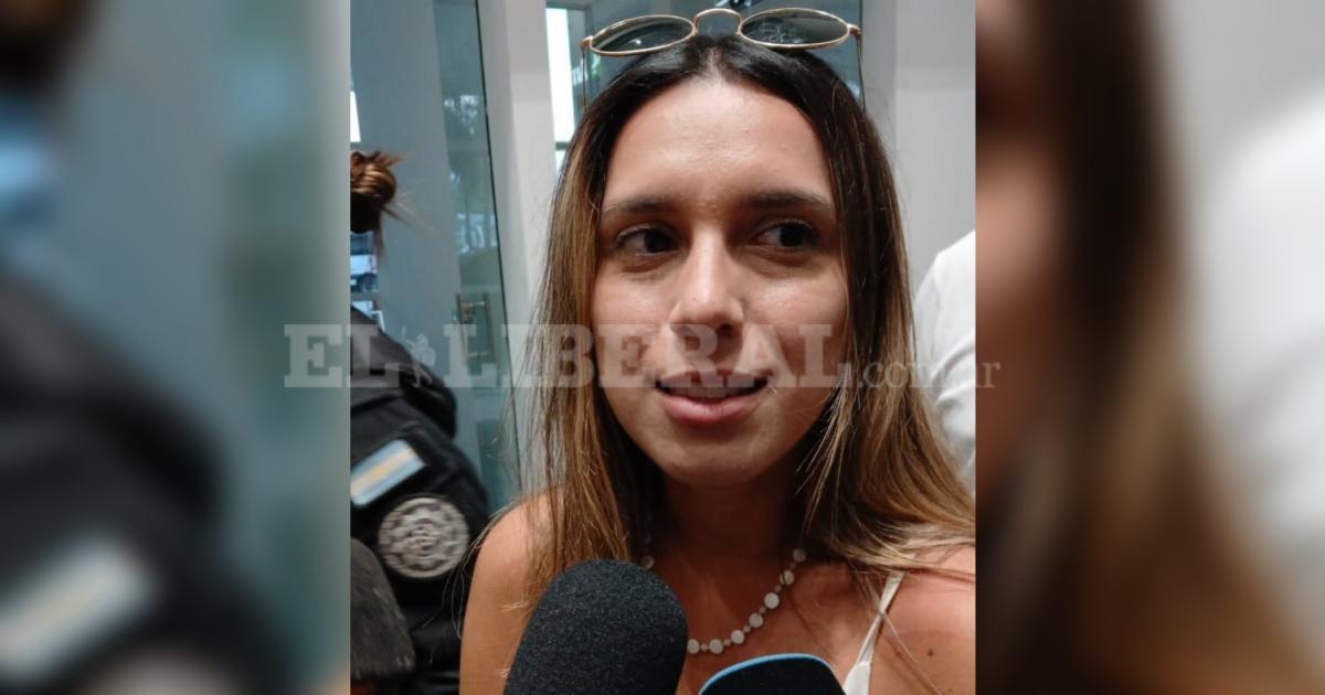 VIDEO  Agostina Paacuteez llegoacute a Santiago con custodia y rompioacute el silencio- Han sido diacuteas horribles en Brasil