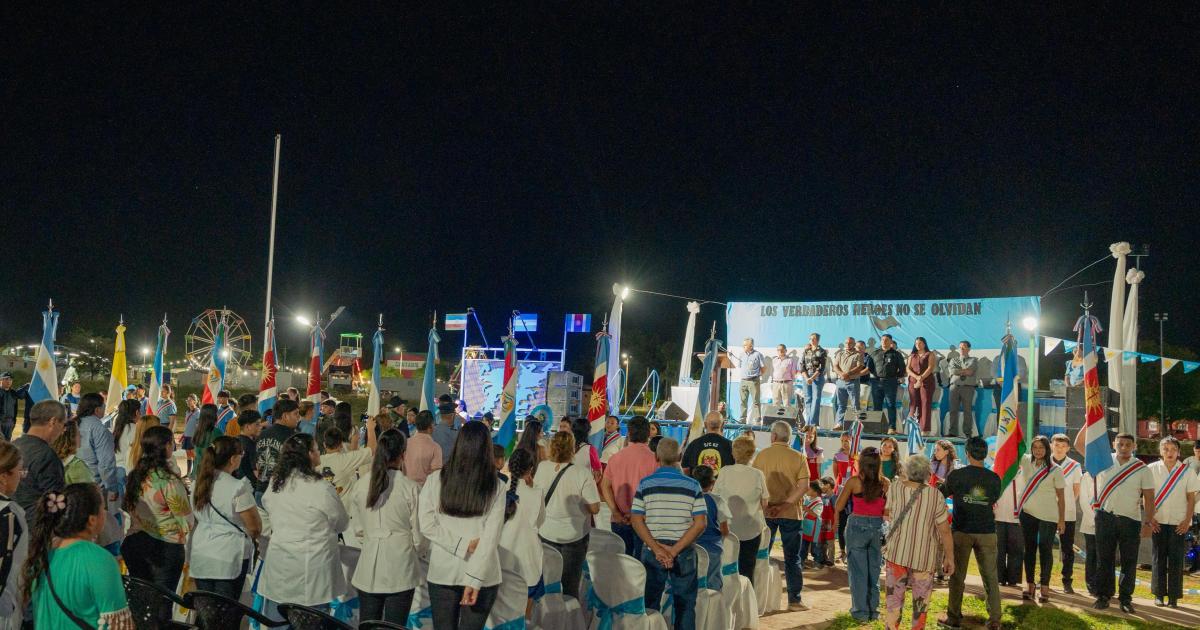 Pampa de los Guanacos inauguroacute la plaza 2 de Abril en homenaje a los heacuteroes de Malvinas