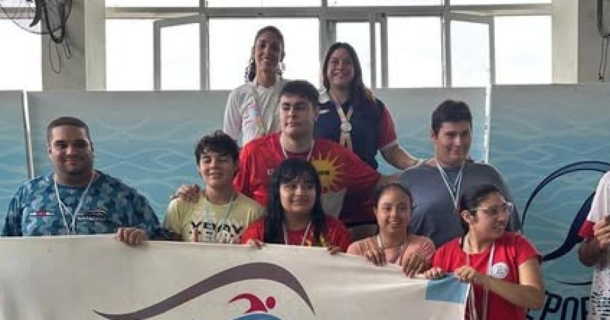 Finalizoacute con eacutexito el torneo de natacioacuten de Olimpiacuteadas Especiales filial Santiago 