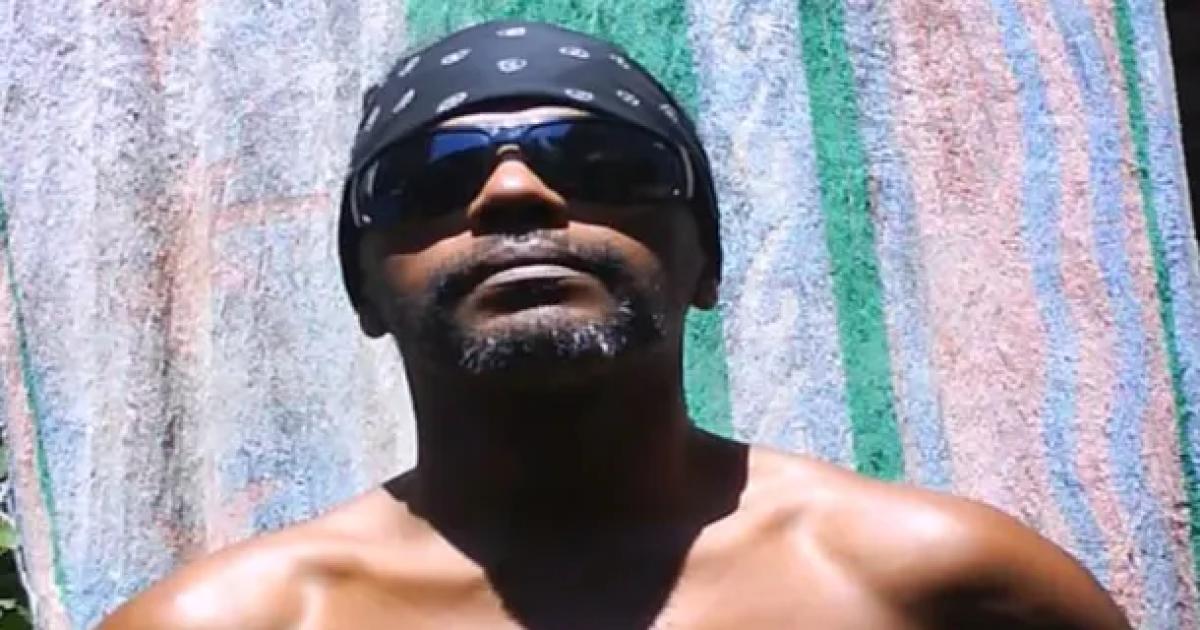 Misterio- encontraron el cuerpo de un cantante enterrado en el patio de una casa