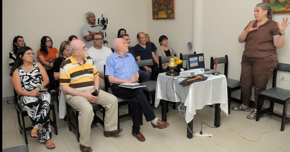 CHARLA SOBRE LAS VACUNAS