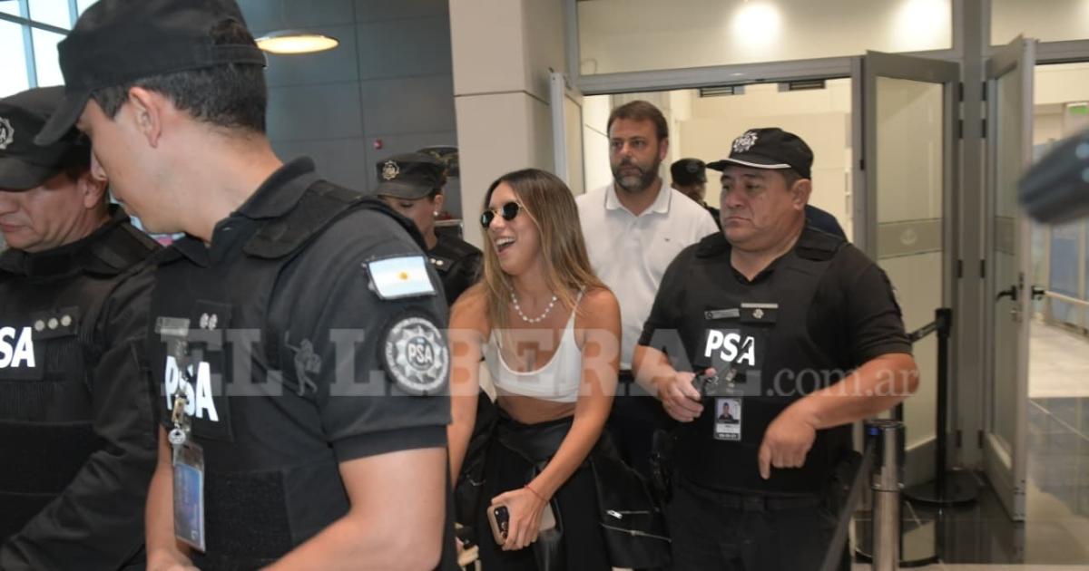 Agostina Paacuteez volvioacute a Santiago del Estero tras casi tres meses de prisioacuten domiciliaria en Brasil