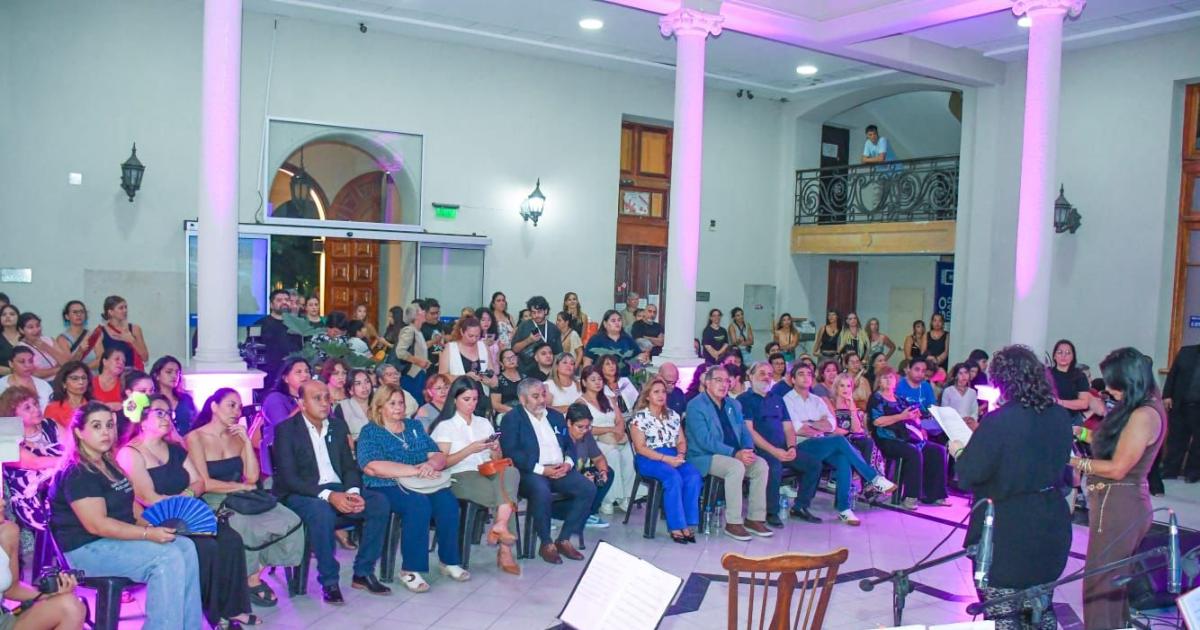Norma Fuentes participoacute de la apertura del octavo Encuentro Nacional de Muacutesica de Mujeres