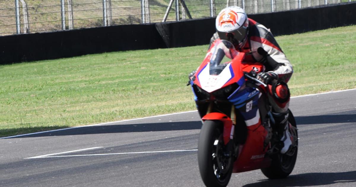 Exitoso inicio de GP3 de Chile en el Autoacutedromo de Las Termas de Riacuteo Hondo 