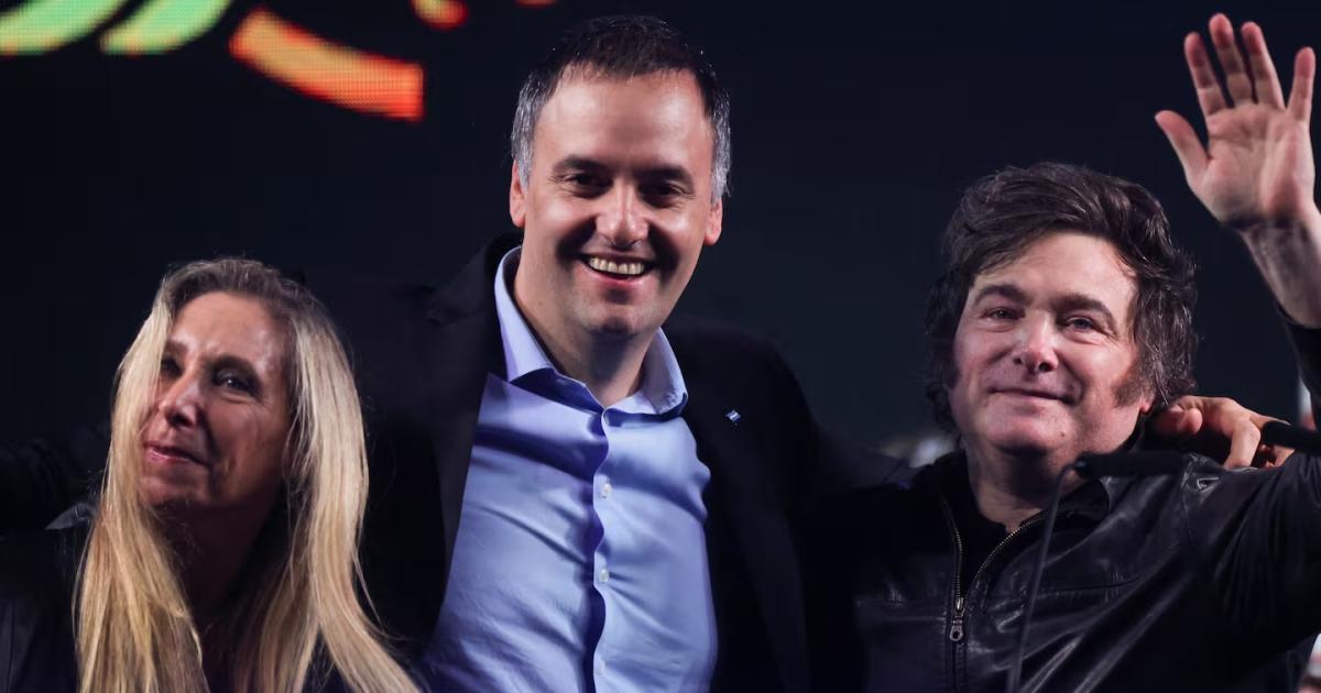 Pese al respaldo oficial a Adorni crece la inquietud por el impacto en la gestioacuten