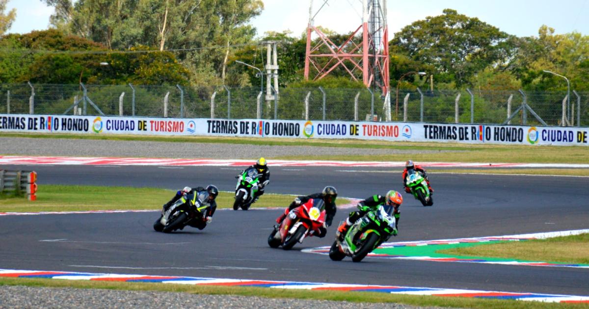 Velocidad extrema en Circuito Internacional de Termas de Riacuteo Hondo- las Super Poles definieron a los maacutes raacutepidos