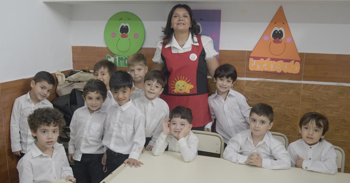 EL JARDIacuteN DE INFANTES SHAMS DE FESTEJO