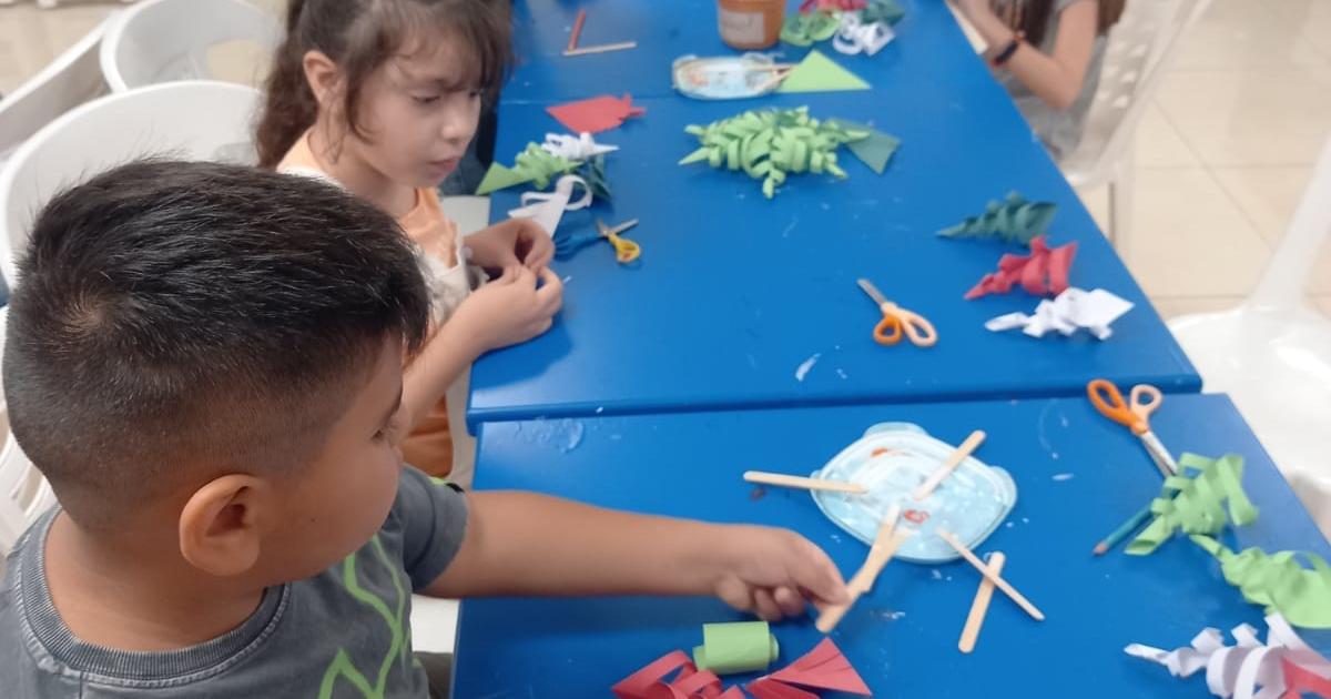 Organizan un taller sobre origami destinado a los nintildeos