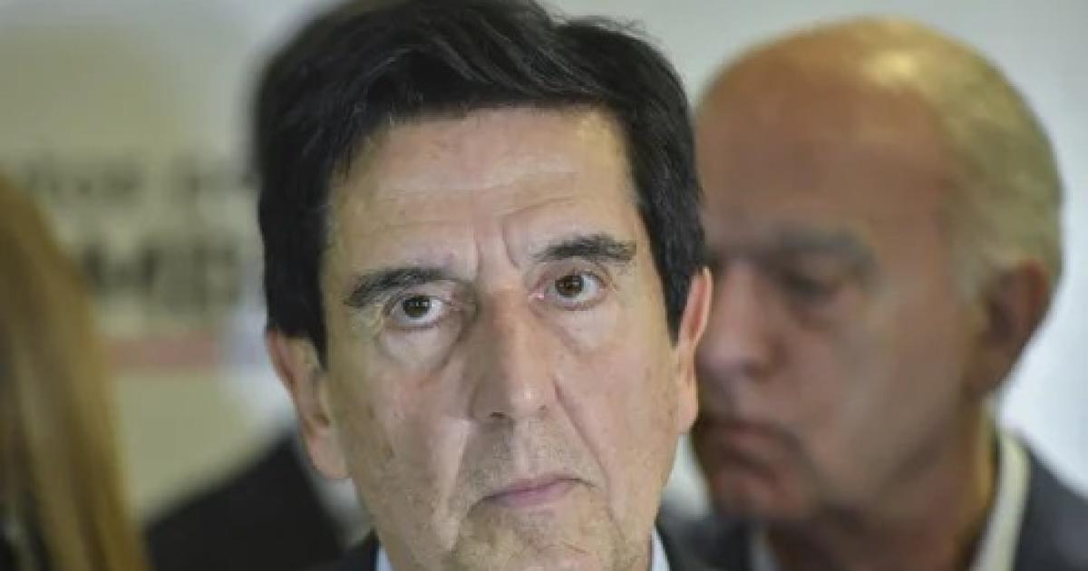 Melconian cruzoacute a Caputo por criticar la devaluacioacuten