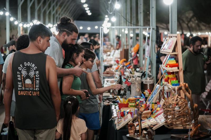 Finaliza hoy el encuentro nacional de artesanos en el Parque Oeste