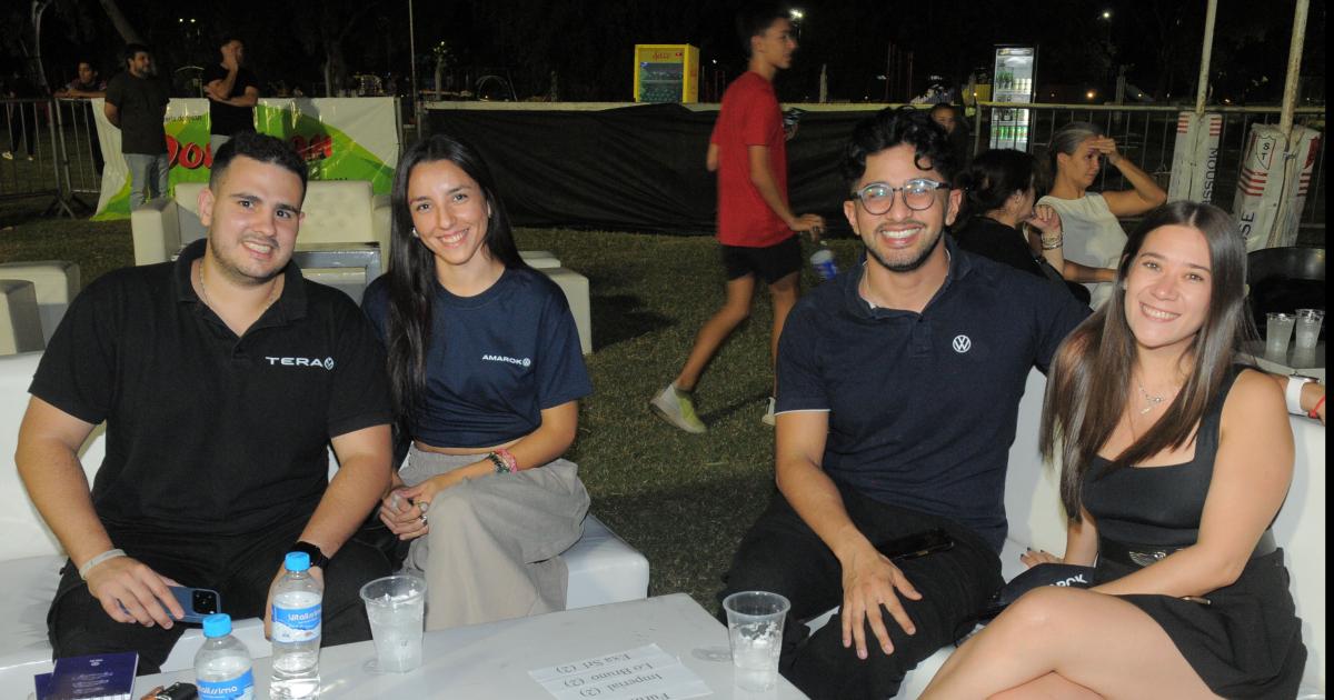 STAFF MODELS CUMPLIOacute 24 ANtildeOS