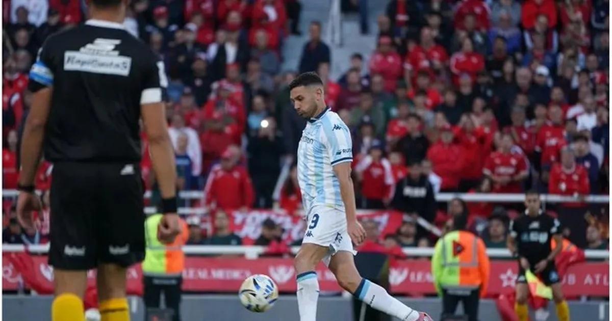 Racing pone primera ante Independiente Petrolero