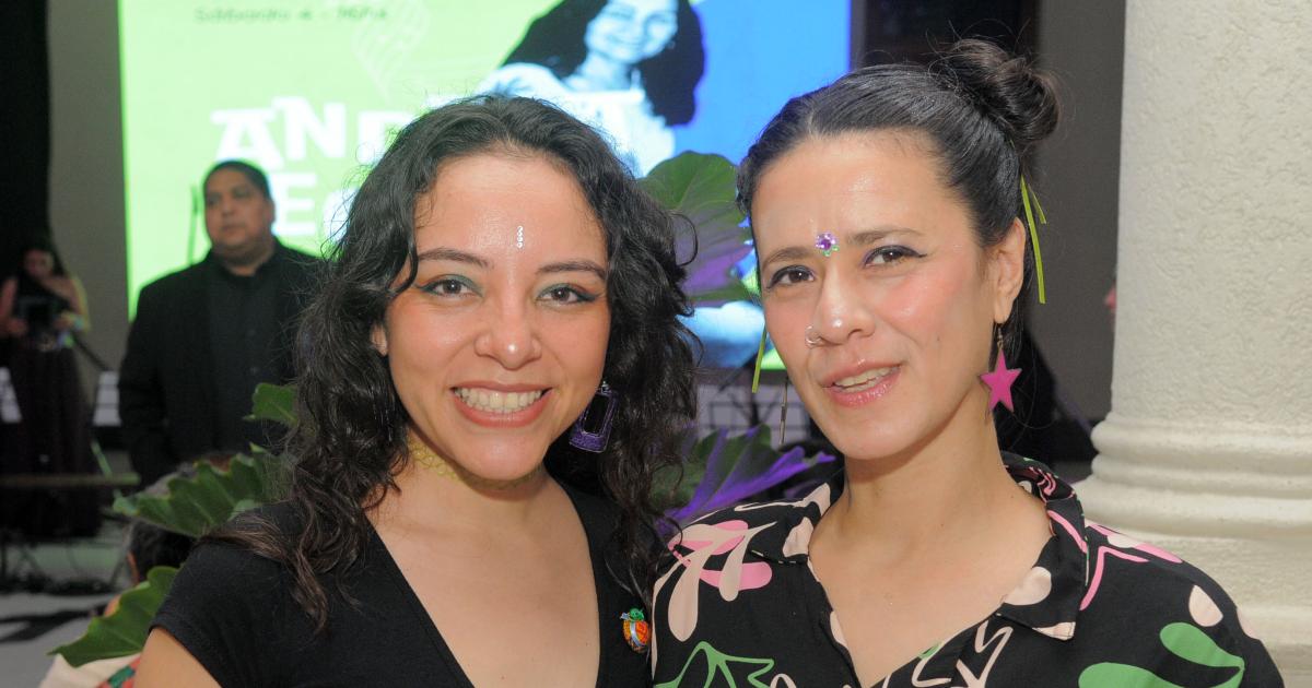 LA CIUDAD SE COLMOacute DE MUacuteSICA DE MUJERES