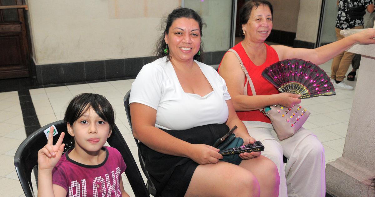 LA CIUDAD SE COLMOacute DE MUacuteSICA DE MUJERES