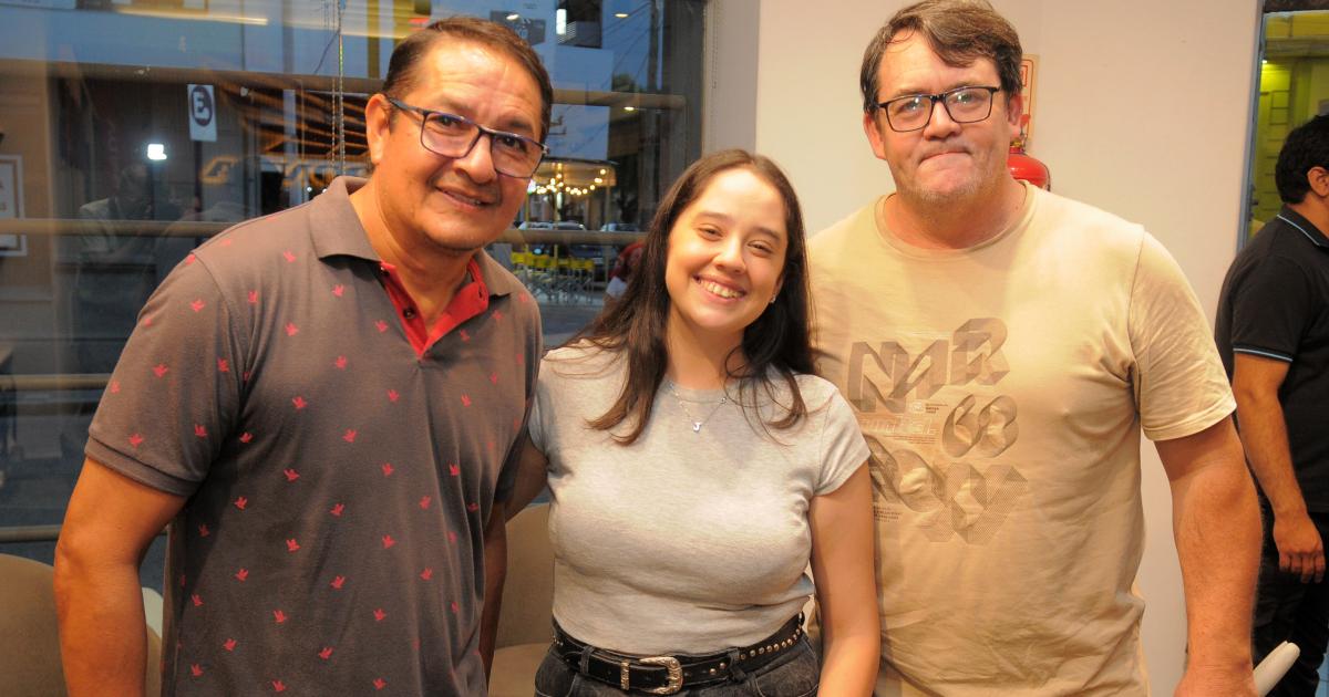 PILOTOS OFICIALES DE HONDA CERCA DEL PUacuteBLICO