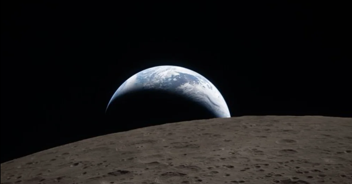 Histoacuterico- la misioacuten Artemis II capturoacute imaacutegenes ineacuteditas del lado oculto de la Luna y batioacute reacutecords de distancia