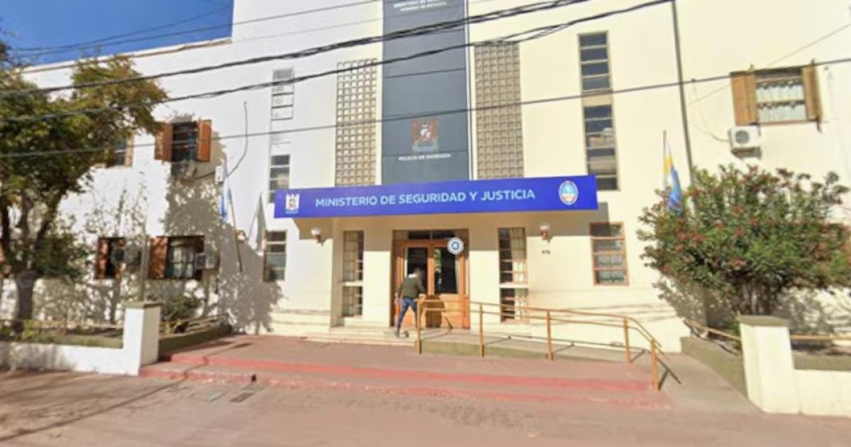 Dio a luz con prisioacuten domiciliaria rompioacute la tobillera y escapoacute con su bebeacute- fue recapturada