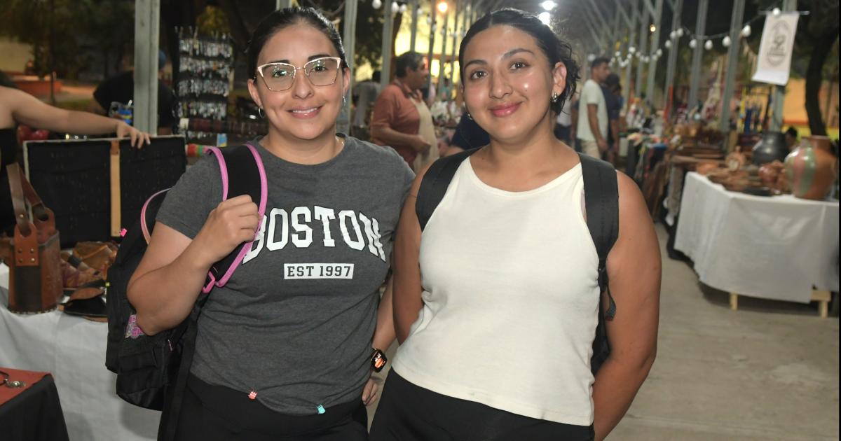 ARTESANOS EN EL PARQUE OESTE