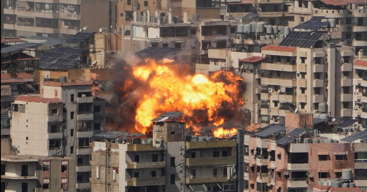 Ataques israeliacutees en Liacutebano dejan 182 muertos y unos 890 heridos